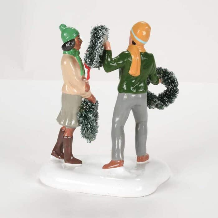Fraziers Fresh Festive Snow Village D56 New Wreath Back