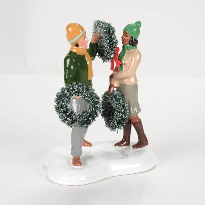 Fraziers Fresh Festive Snow Village D56 New Wreath Side