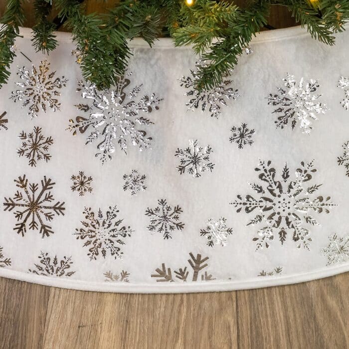 White Snowflake Tree Collar 24