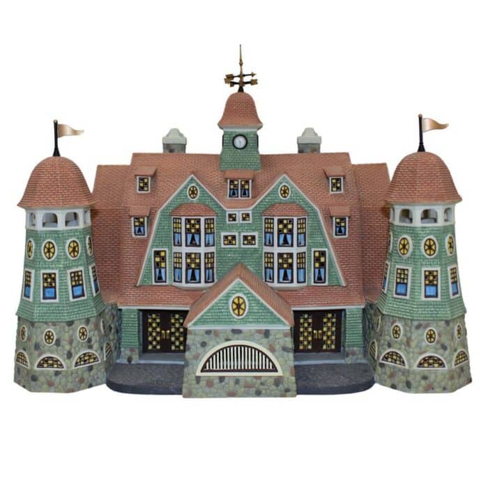 Seasons Bay Series Collection Rare Retired Pre owned Grandview Shores Hotel