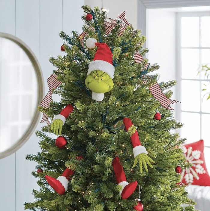Grinch™ In A Cinch Tree Decor On Tree