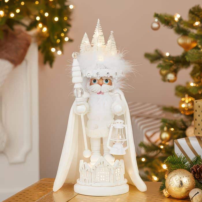 White Winter Led Hollywood Nutcrackers™ Glam